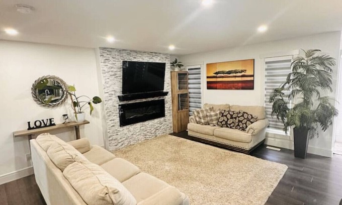 Southeast Edmonton Apartment | Aurora Lermie Edina 3480
