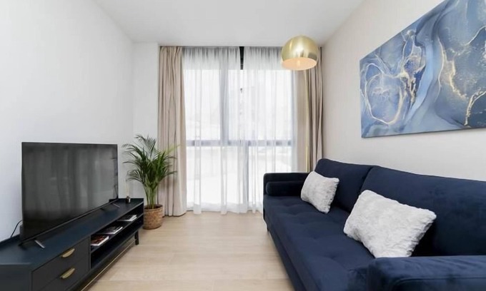 Carabanchel Apartment | Aurora Stays by Charming IX, Apartment for 2 with free parking