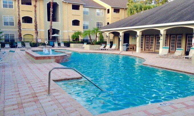 Clearwater Condo | Avalon at Clearwater-Ground Floor Beach Getaway