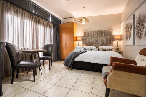 Stellenbosch Central Apartment | Avemore Eikehoff No 24 full back up power