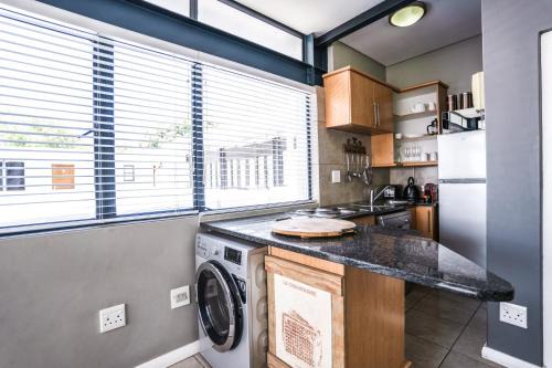 Stellenbosch Central Apartment | Avemore Eikehoff No 26 full power back up