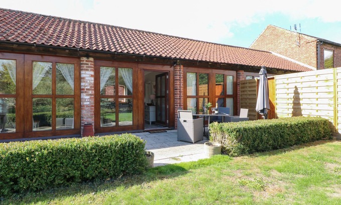 Stanton on the Wolds Cottage | AVENUE CROFT, family friendly in Tollerton, Nottinghamshire