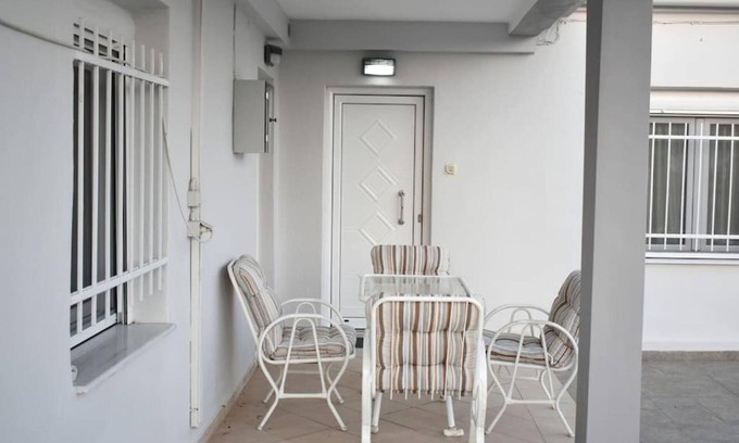 Trikala House | Avli Guesthouse