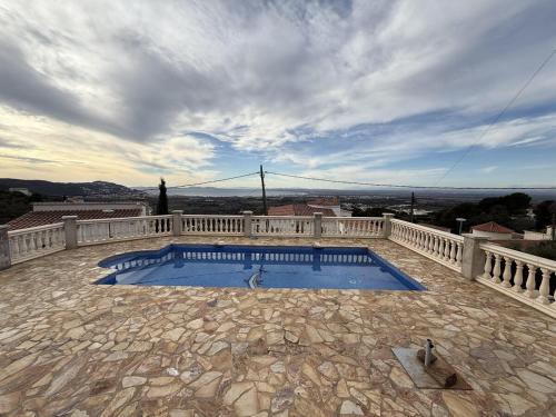 El Mas Fumats Apartment | AwayDays - Mas Fumats 2 - Apartment with a Pool