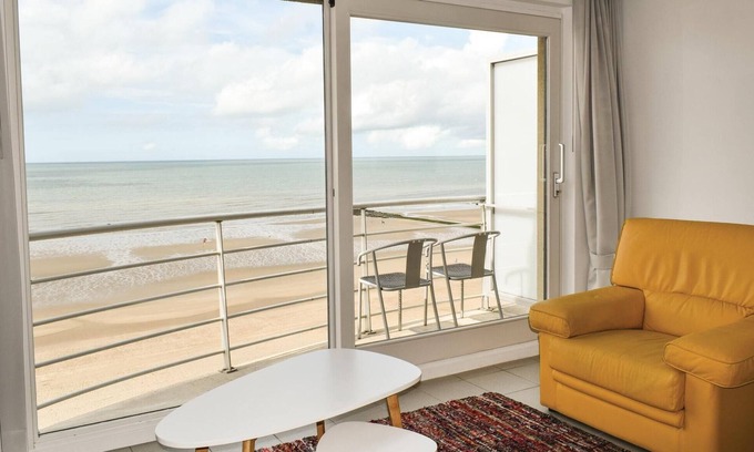 Mariakerke Apartment | Awesome apartment in Oostende with WiFi