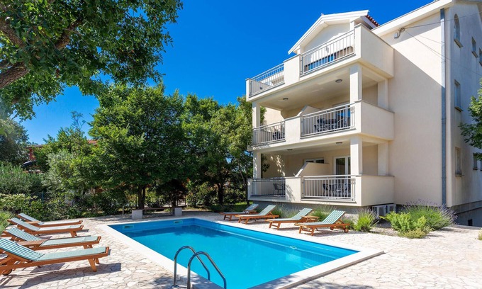 Krk Apartment | Awesome apartment in Pinezici with WiFi