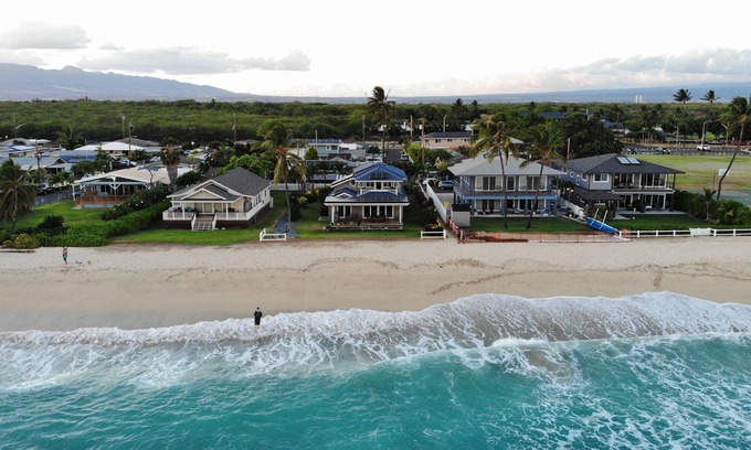 Ewa House | Awesome Beach Yard! Click "Contact Us" button to discuss your Dates & Pricing.