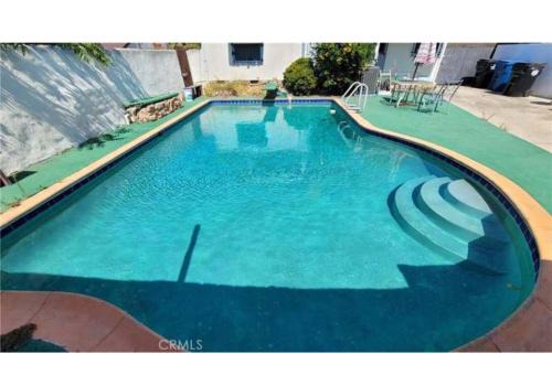 Los Angeles Bed & Breakfast | Awesome deal! Room with private bathroom close to Kia Forum, Sofi Stadium and LAX airport