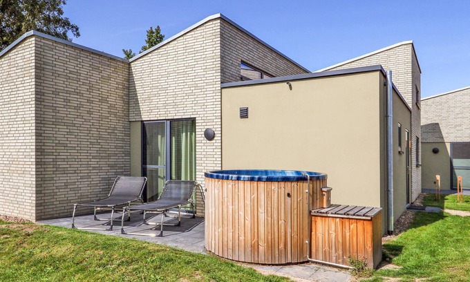 Altes Amt Lemforde House | Awesome home in Lembruch/Dümmer See