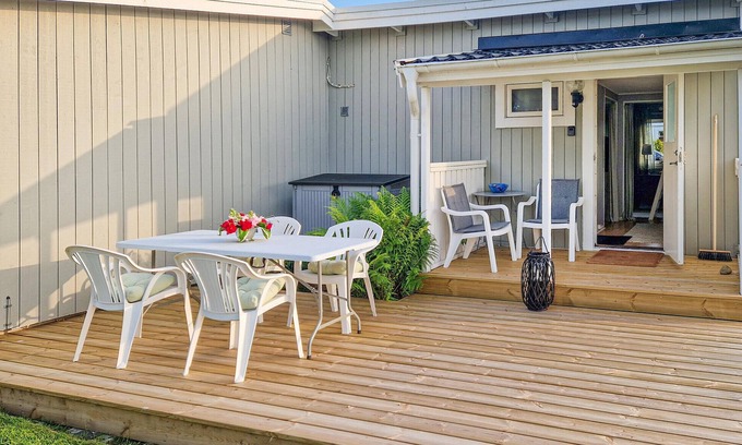 Falkenberg House | Awesome home in Falkenberg with WiFi