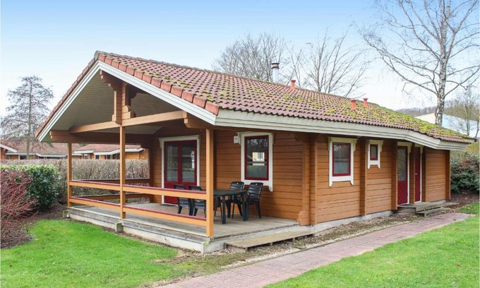 Gramsbergen House | Awesome home in Gramsbergen w/ Outdoor swimming pool, WiFi and 2 Bedrooms