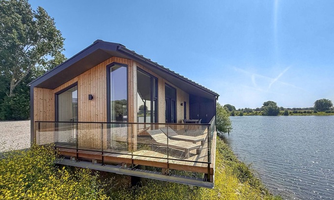 Kerkdriel House | Awesome home in Kerkdriel with WiFi