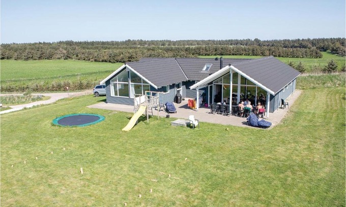 Nr. Lyngby House | Awesome Home In Lkken With Wifi, Private Swimming Pool And Indoor Swimming Pool
