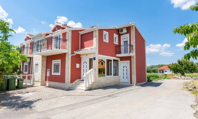 Trilj House | Awesome home in Trilj