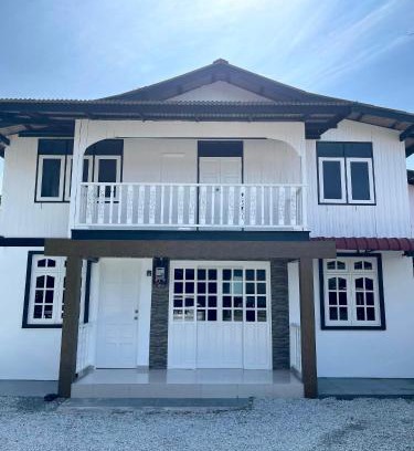 Kampung Losong Masjid House | AZ Homestay Losong
