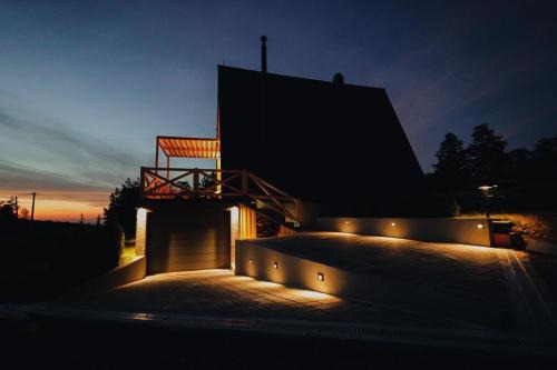 Divcibare Ski Chalet | Azalea Chalet