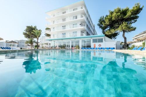 San Antonio Bay Hotel | azuLine Hoteles Mar Amantis & II