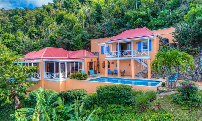West End Villa | AZURE VISTA for pure relaxation in true Caribbean style