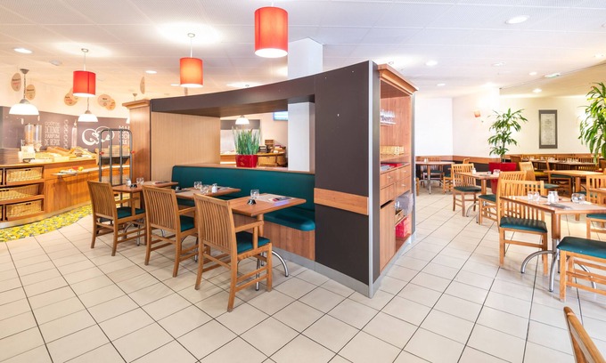 Quartier Pasteur Hotel | B&B HOTEL Rouen Centre Rive Droite