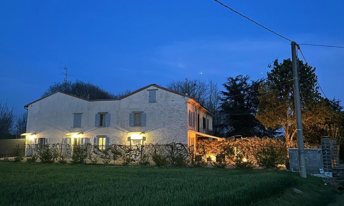 Roccabianca Bed & Breakfast | B&B Il Gelsomino
