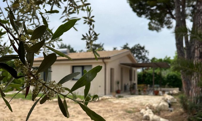 San Corrado di Fuori Bed & Breakfast | B&B Monstera SicilianExperience, Noto - Location nestled in the hills of Noto