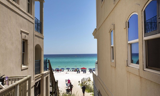 Emerald Waters Village House | B-Happy - Gated Community, Deeded Beach Access, Heated Private Pool, Game Room!