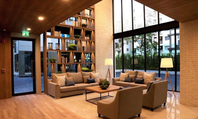 Phlabphla Hotel | B Stay Hotel