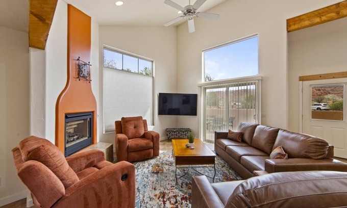 Moab South Valley Apartment | B1- Hidden Valley Villa I Large Patio I Pool & Hot Tub