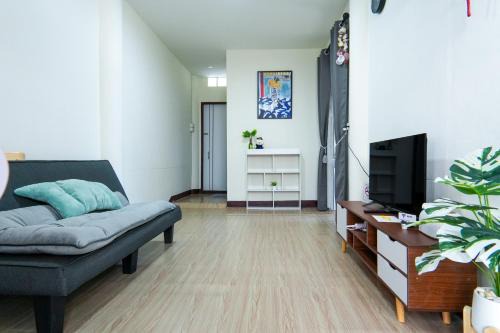 Anusawari House | Baan ABC at 112 Phahonyothin 55