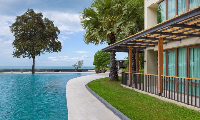 Khao Takiab Hotel | Baan Sansuk Beachfront Condominium