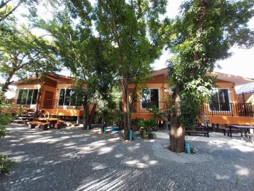 Si Prachan House | Baansuan Tham Ma Chad Homestay