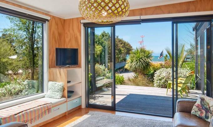 Marahau House | Bach 7 by the Sea - Spa Pool & Stunning Views in Marahau