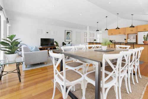 Rye House | Back Beach Retreat - Dual Living Accommodation in Rye