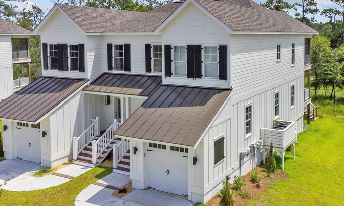 Oriental House | Backstay House in River Dunes Waterfront Community