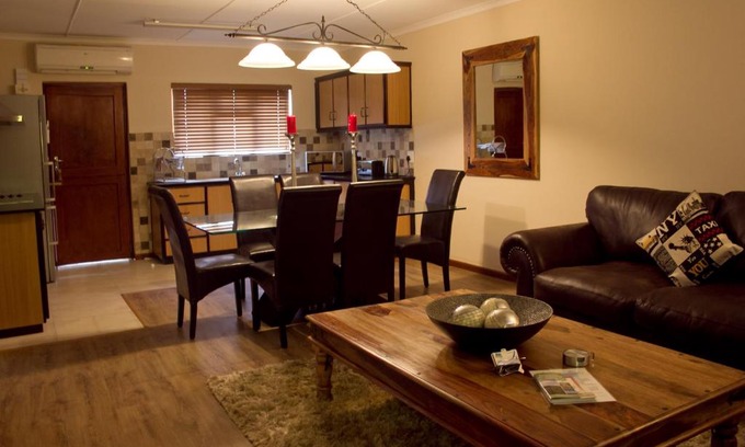Beaufort West House | Bakgat Blyplek