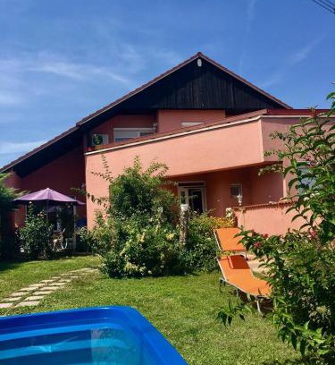 Balatonalmadi Apartment | Balatonalmádi Apartmanház