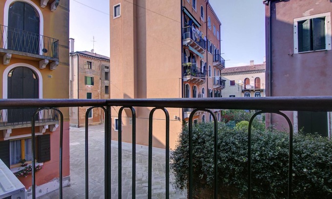 Cannaregio Apartment | BALCONY-GHETTO 2pax internet aircond, wifi