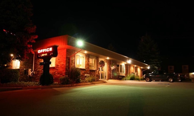 Bangor Hotel | Bangor Inn & Suites