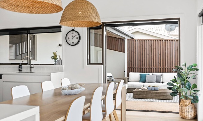 Mollymook House | Banksia Beach House - Your Resort Style Coastal Retreat