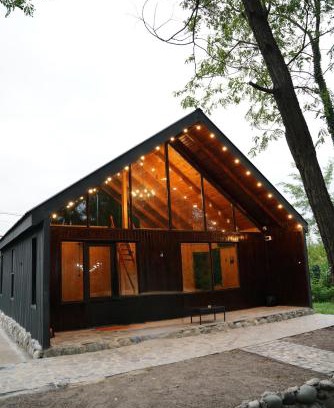 Tsqaltubo House | Banoja Twins