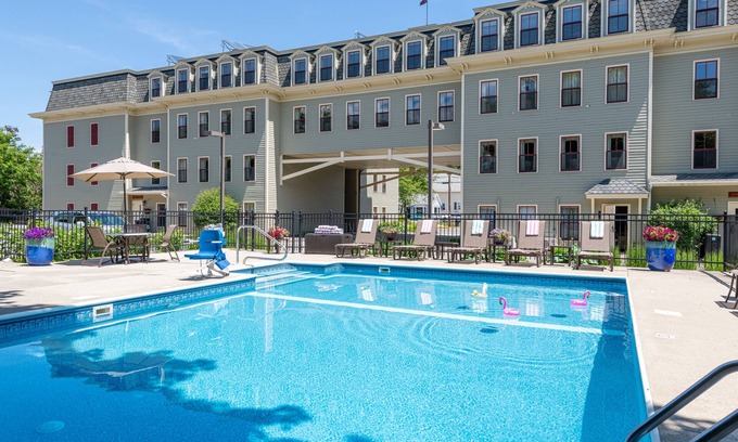 Bar Harbor Hotel | Bar Harbor Grand Hotel