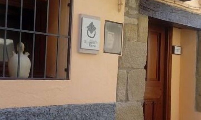 Riglos Cottage | Barranquero House for 4 people + (2 extras)