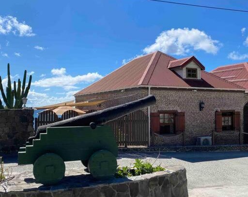 Oranjestad Apartment | Barrel House Suite St Eustatius