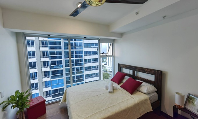 Barrio Dent Apartment | Barrio Escalante Fast WiFi Kitchen Gym Pool