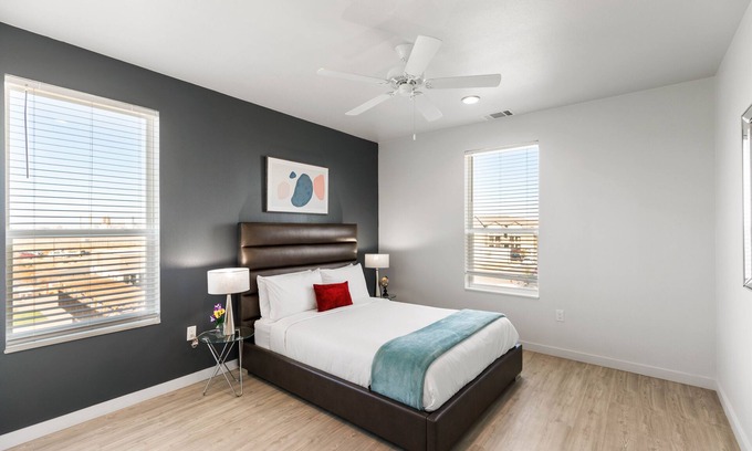 Midland Apartment | Barsala l Spacious 1BD with Coworking Spaces