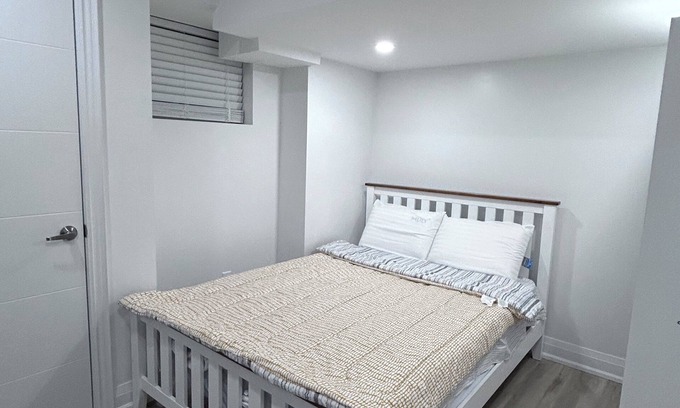 Thorold House | Basement Room 2 with a stylish washroom @Welland, ON