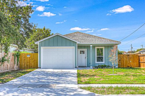 Flour Bluff House | Bay Breeze Beauty