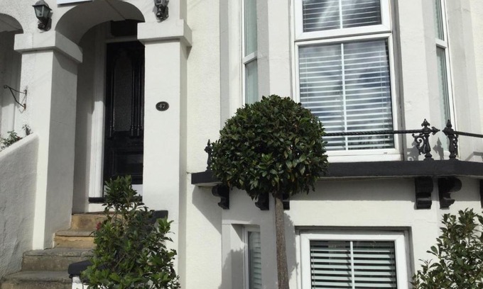 Aylesbury House | Bay Lodge