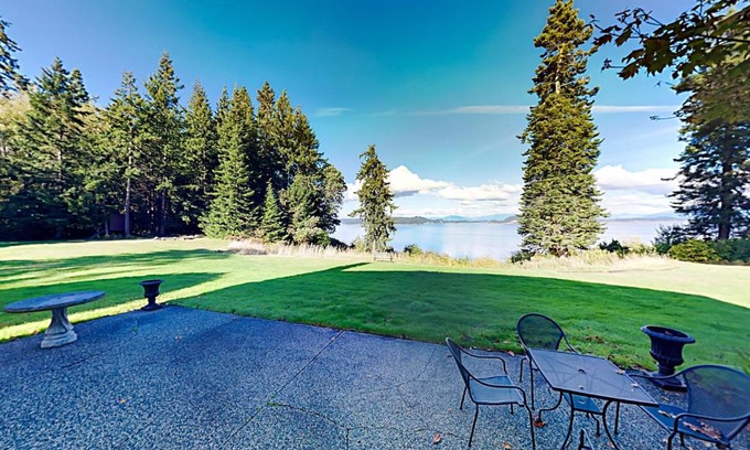 Oak Harbor House | Bay to Baker