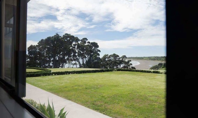 Pitone Apartment | Bay View Terrace: Luxury Beach Studios